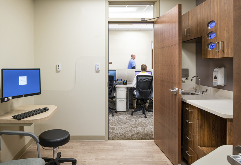 swedishamerican-edgewater-medical-center-244_medium_1591822990